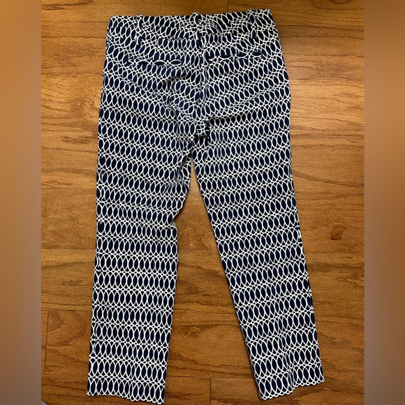 Lilly Pulitzer Luxury Capri Cropped Pants in Tickle the Ivories Print Sz 4 #254 - Picture 4 of 8